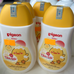 Sữa tắm gội Pigeon 200ml - chai