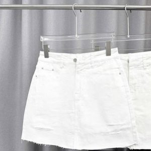 Chân váy sọt trắng